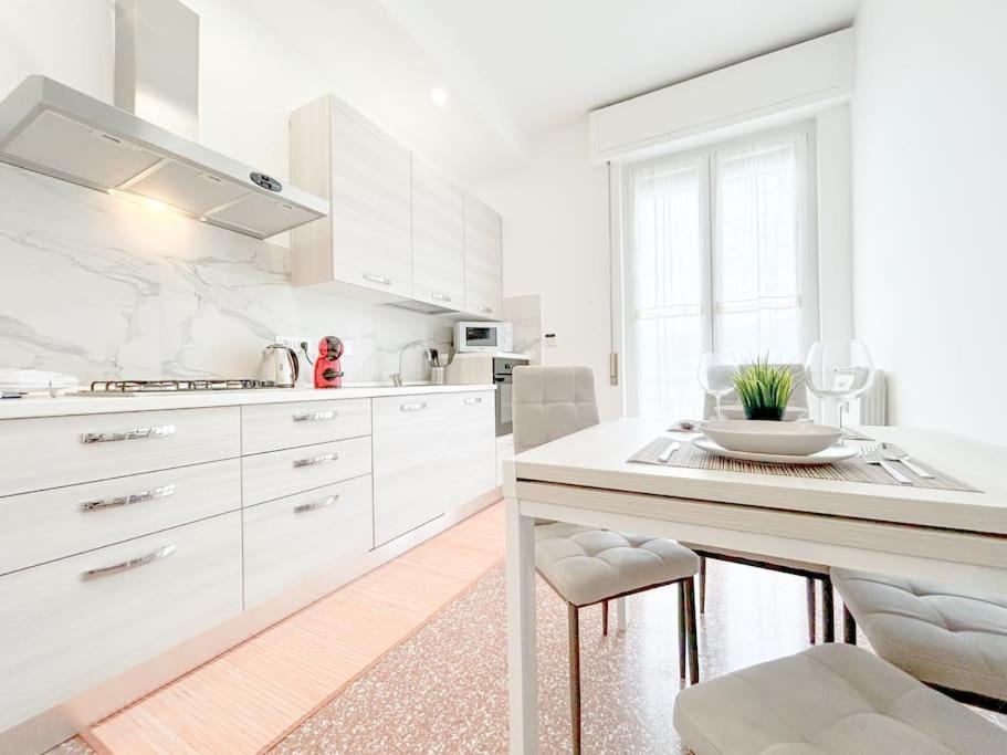 Elegant Apartment - Wifi - Smart Tv - Netflix Genova Eksteriør bilde